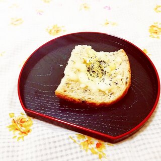 緑茶風味♪梅酢のチーズトースト